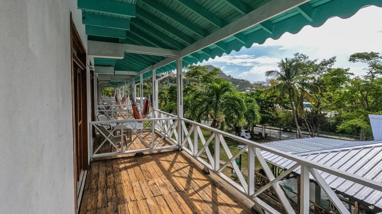 South West Bay Cabanas Fresh Water Bay Buitenkant foto